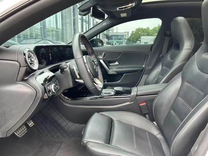 Mercedes-Benz CLA 2021 CLA 260 4MATIC Coche deportivo de caza de cinco puertas interior foto 10
