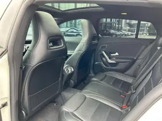 Mercedes-Benz CLA 2021 CLA 260 4MATIC Coche deportivo de caza de cinco puertas interior foto 12
