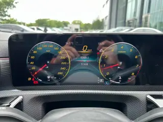 Mercedes-Benz CLA 2021 CLA 260 4MATIC Coche deportivo de caza de cinco puertas interior foto 17