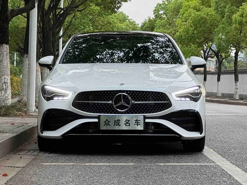 Mercedes-Benz CLA 2026 CLA 200 Coche deportivo de caza de cinco puertas exterior foto 2 Mercedes-Benz CLA 2026 CLA 200 Coche deportivo de caza de cinco puertas exterior foto 2