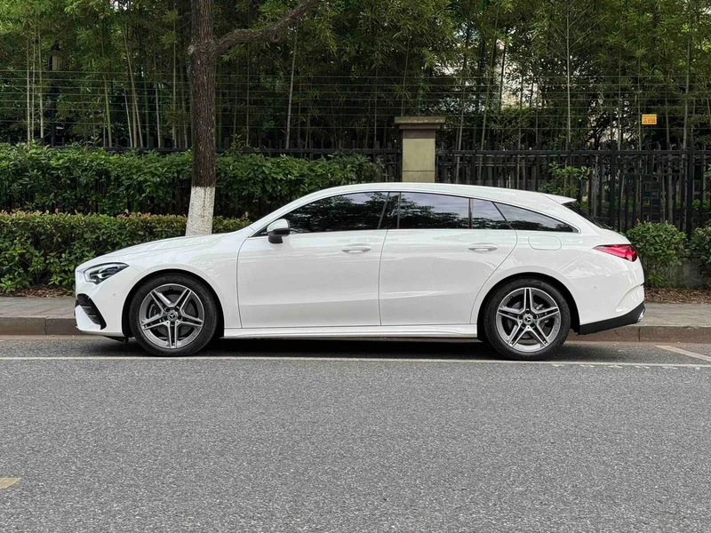 Mercedes-Benz CLA 2026 CLA 200 Coche deportivo de caza de cinco puertas exterior foto 3 Mercedes-Benz CLA 2026 CLA 200 Coche deportivo de caza de cinco puertas exterior foto 3