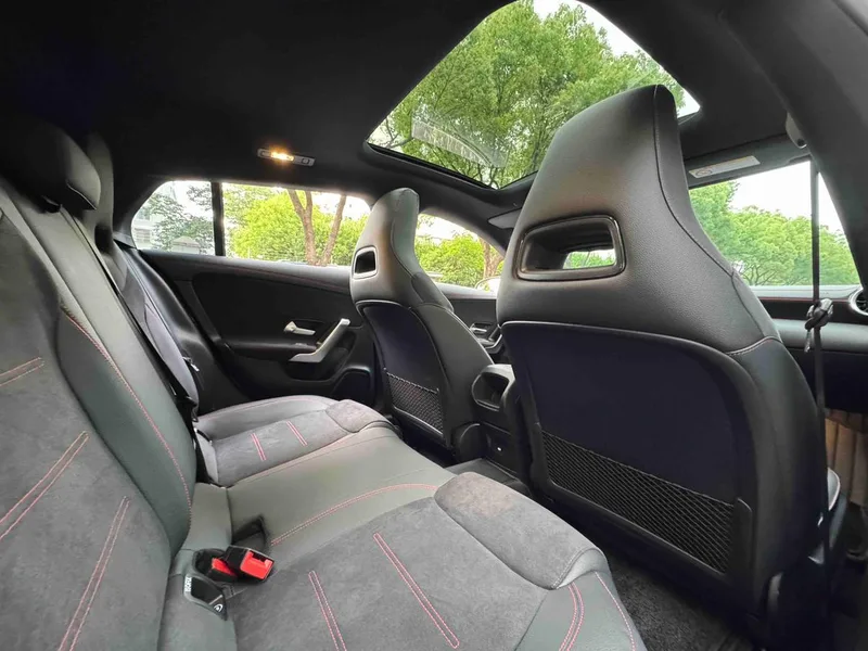 Mercedes-Benz CLA 2026 CLA 200 Coche deportivo de caza de cinco puertas interior foto 14 Mercedes-Benz CLA 2026 CLA 200 Coche deportivo de caza de cinco puertas interior foto 14