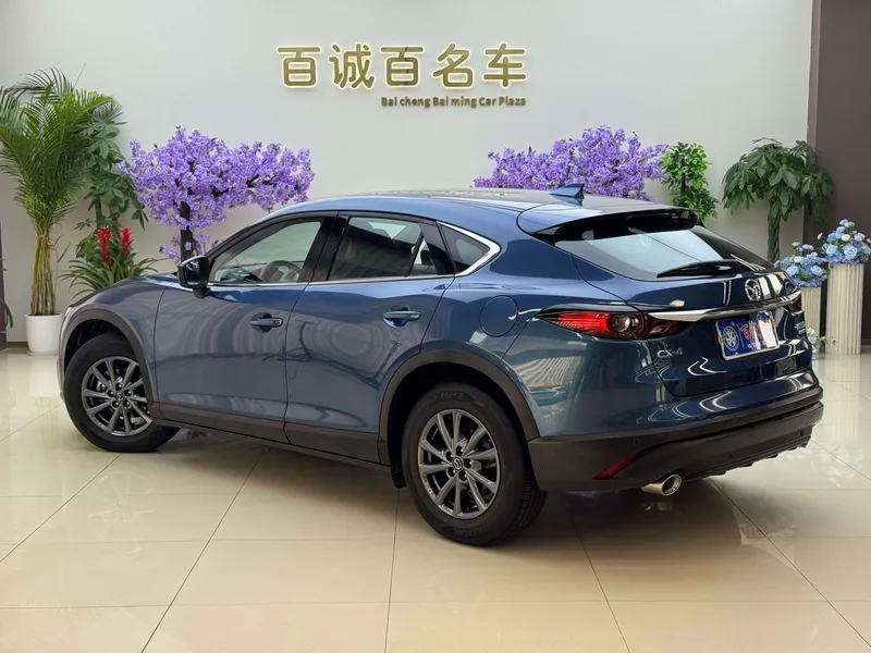 Mazda CX-4 2021 2.0L Version deux roues motrices de la vitalité du ciel bleu extérieur photo 7