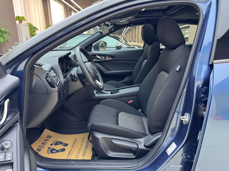 Mazda CX-4 2021 2.0L Version deux roues motrices de la vitalité du ciel bleu extérieur photo 9