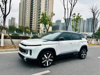 Geely ICON 2023 1.5TD protagonist version exterior photo 1