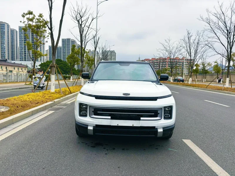 Geely ICON 2023 1.5TD protagonist version exterior photo 2
