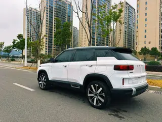 Geely ICON 2023 1.5TD protagonist version exterior photo 5