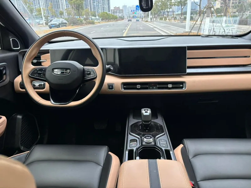 Geely ICON 2023 1.5TD protagonist version interior photo 9