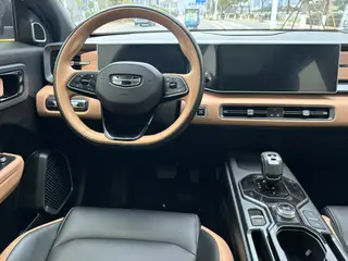 Geely ICON 2023 1.5TD protagonist version interior photo 10