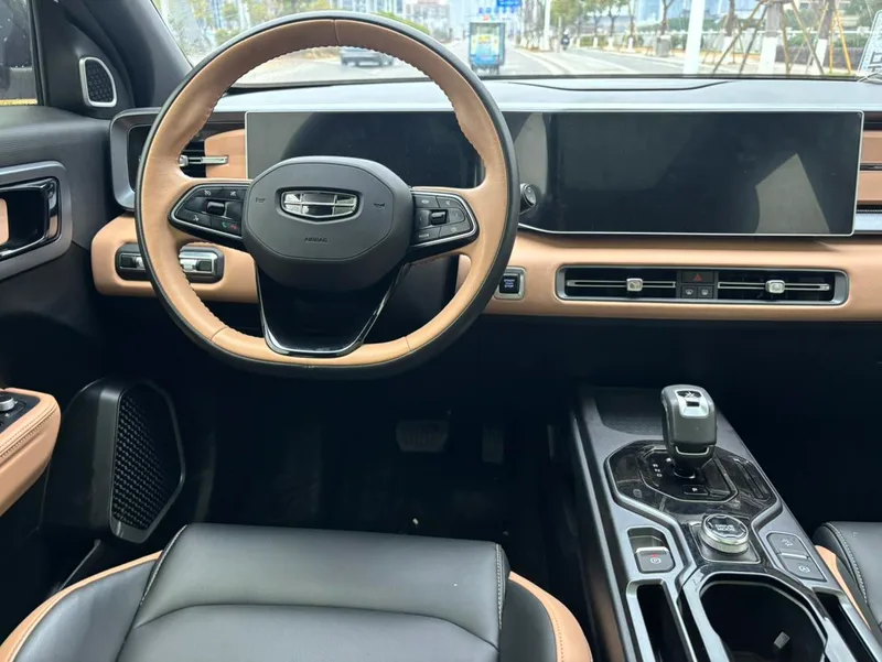 Geely ICON 2023 1.5TD protagonist version interior photo 10
