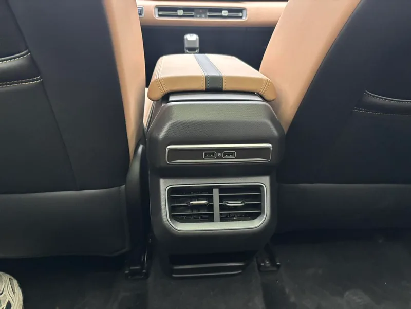 Geely ICON 2023 1.5TD protagonist version interior photo 11