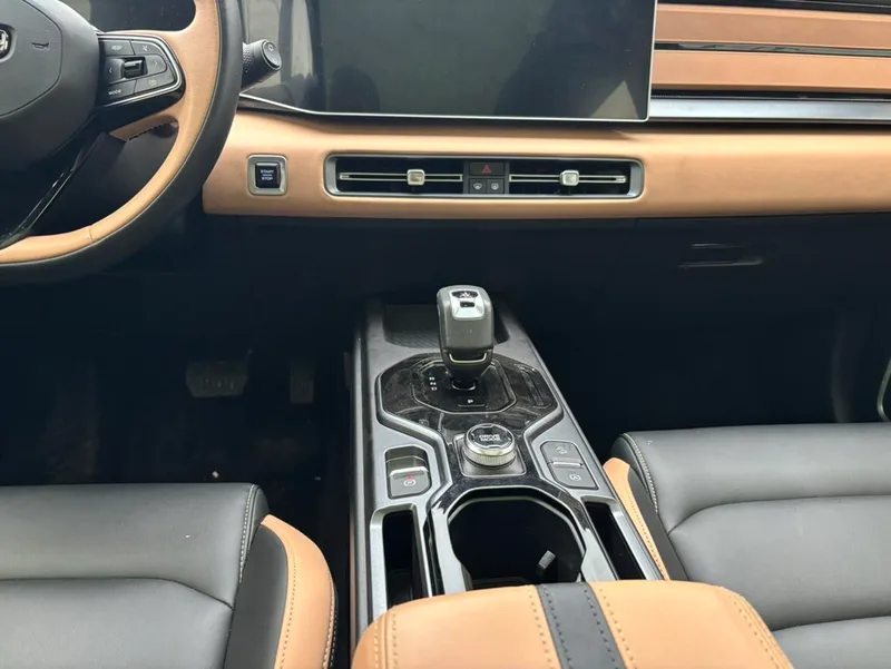 Geely ICON 2023 1.5TD protagonist version interior photo 13