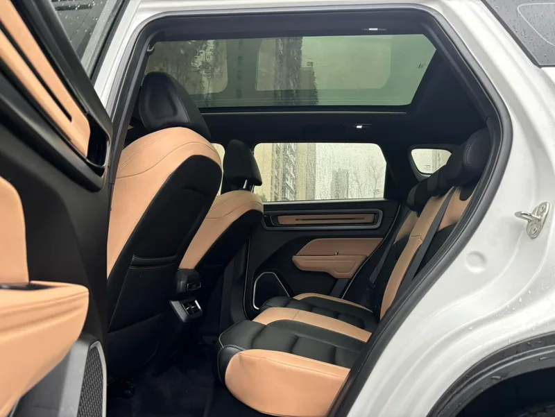 Geely ICON 2023 1.5TD protagonist version interior photo 14