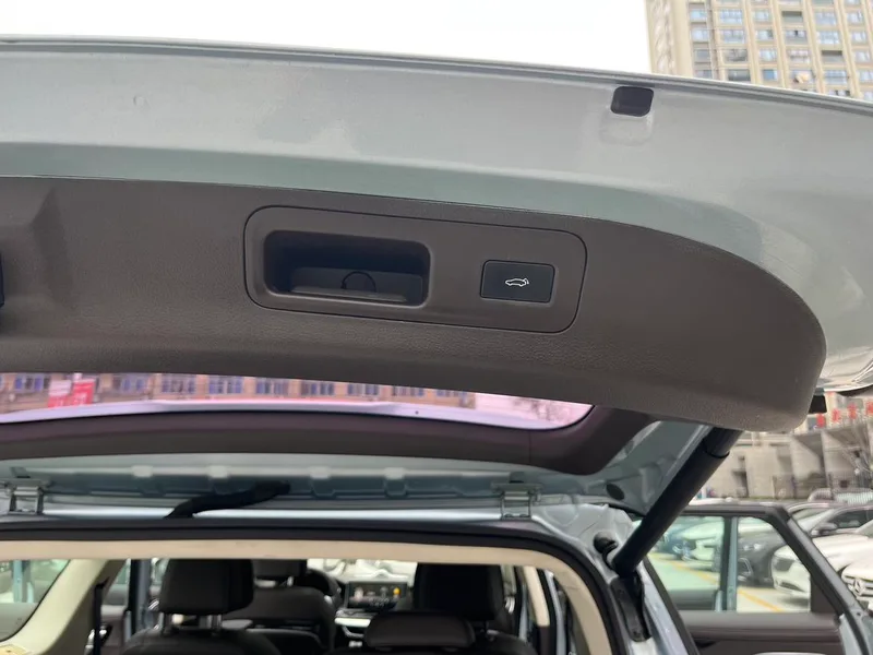 Geely Jiaji 2019 1.5TD DCT Premium Class interior photo 17