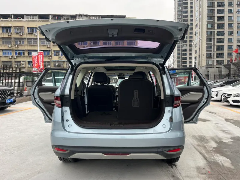 Geely Jiaji 2019 1.5TD DCT Premium Class interior photo 19