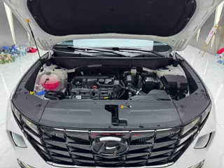 Hyundai Tucson 2023 Tucson L 1.5T DLX Двухприводная люксовая версия интерьер фото 17