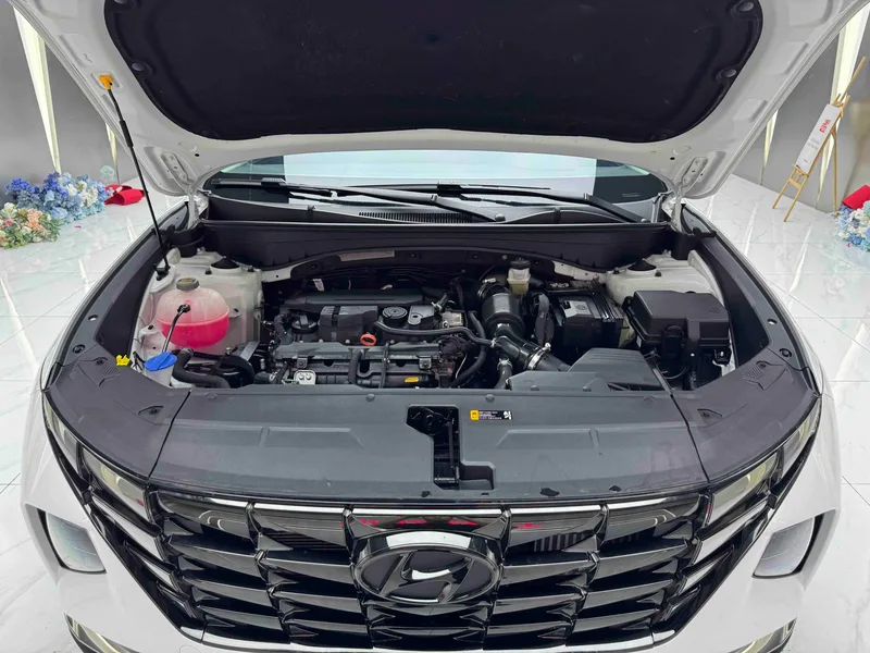 Hyundai Tucson 2023 Tucson L 1.5T DLX Двухприводная люксовая версия интерьер фото 17