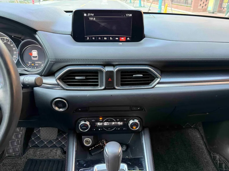 Mazda CX-5 2021 2.5L Automatic two-wheel drive black knight type exterior photo 6
