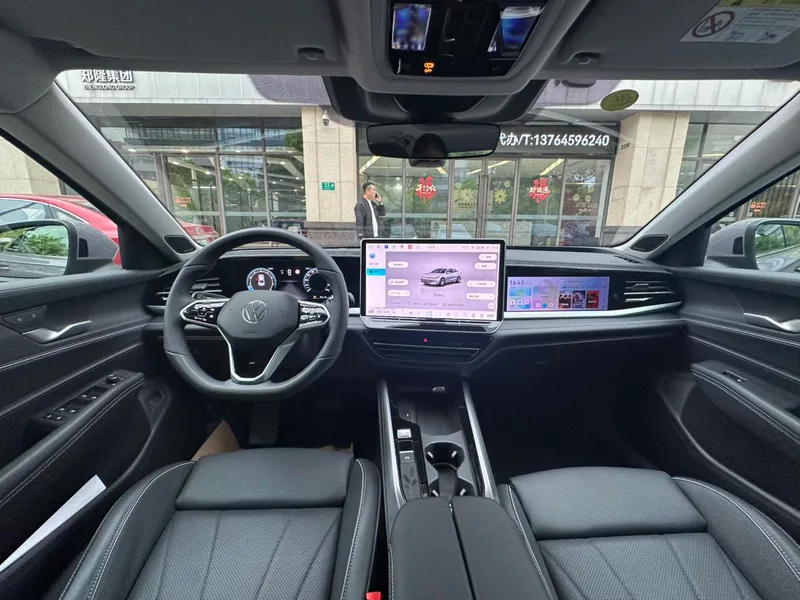 Volkswagen Passat 2025 Pro 380TSI Long Zun Edition interior photo 19 Volkswagen Passat 2025 Pro 380TSI Long Zun Edition interior photo 19