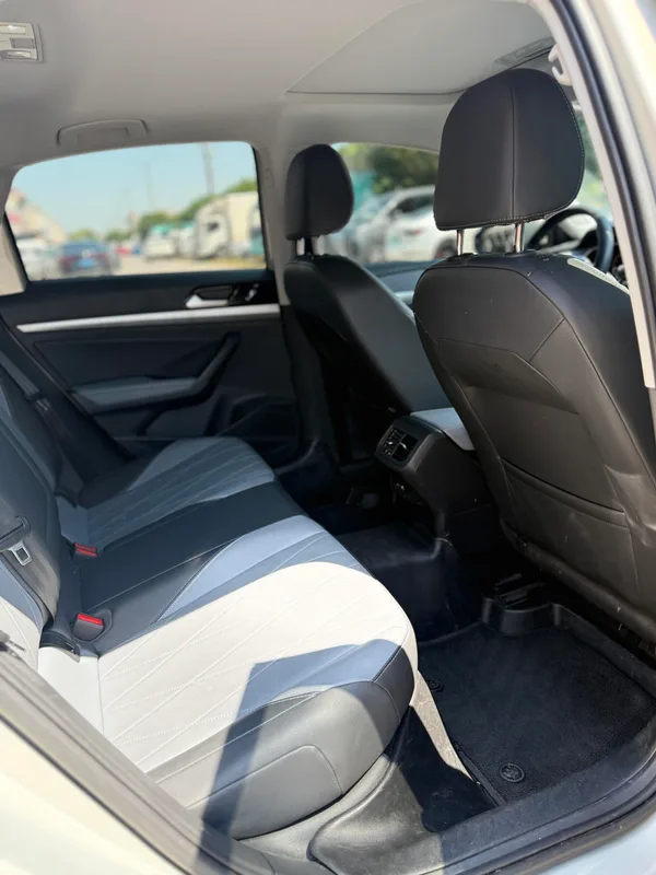 Volkswagen Lavida 2023 1.5L Автоматическая полная версия экстерьер фото 7 Volkswagen Lavida 2023 1.5L Автоматическая полная версия экстерьер фото 7