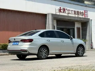 Volkswagen Lavida 2023 1.5L Автоматическая полная версия экстерьер фото 8 Volkswagen Lavida 2023 1.5L Автоматическая полная версия экстерьер фото 8