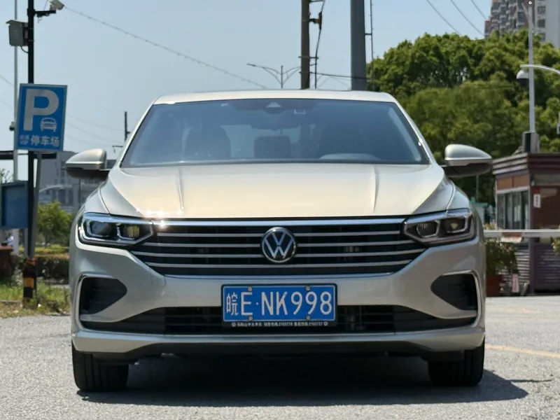 Volkswagen Lavida 2023 1.5L Автоматическая полная версия интерьер фото 13 Volkswagen Lavida 2023 1.5L Автоматическая полная версия интерьер фото 13