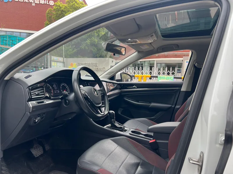Volkswagen Bora 2021 1.5L Automatic 30 Anniversary Edition interior photo 9 Volkswagen Bora 2021 1.5L Automatic 30 Anniversary Edition interior photo 9