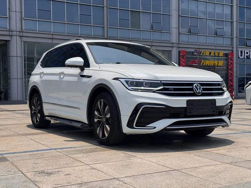 Volkswagen Tiguan L 2022 330TSI Automatic two-wheel drive R-Line Enjoy more version exterior photo 3 Volkswagen Tiguan L 2022 330TSI Automatic two-wheel drive R-Line Enjoy more version exterior photo 3