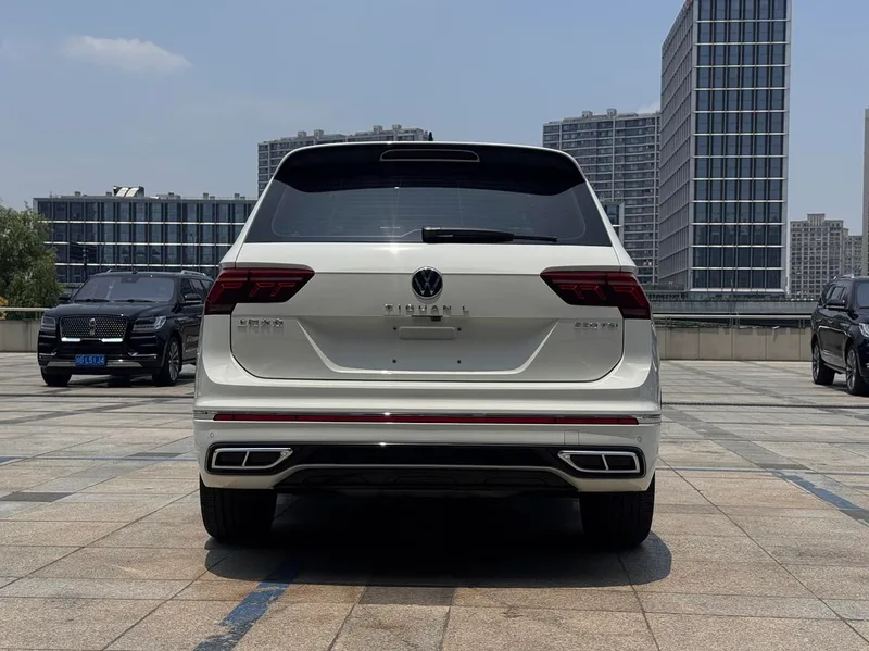 Volkswagen Tiguan L 2022 330TSI Automatic two-wheel drive R-Line Enjoy more version exterior photo 6 Volkswagen Tiguan L 2022 330TSI Automatic two-wheel drive R-Line Enjoy more version exterior photo 6