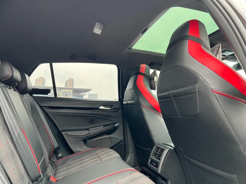 Volkswagen Golf GTI 2021 380TSI DSG GTI interior photo 13 Volkswagen Golf GTI 2021 380TSI DSG GTI interior photo 13