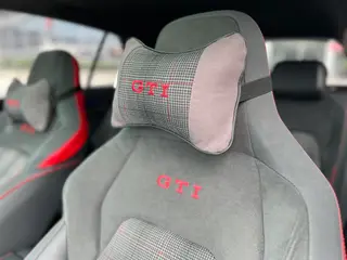 Volkswagen Golf GTI 2021 380TSI DSG GTI interior photo 16 Volkswagen Golf GTI 2021 380TSI DSG GTI interior photo 16