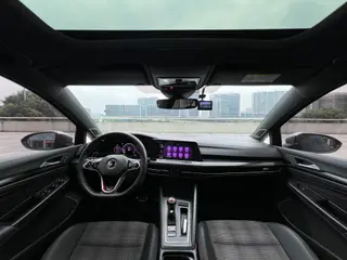 Volkswagen Golf GTI 2021 380TSI DSG GTI interior photo 17 Volkswagen Golf GTI 2021 380TSI DSG GTI interior photo 17