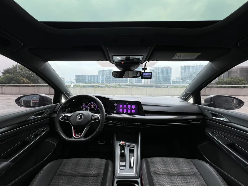 Volkswagen Golf GTI 2021 380TSI DSG GTI interior photo 17 Volkswagen Golf GTI 2021 380TSI DSG GTI interior photo 17