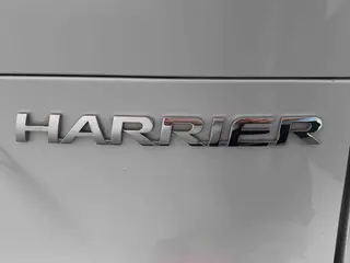 Toyota Harrier 2022 2.0L CVT Two-wheel drive luxury edition interior photo 13 Toyota Harrier 2022 2.0L CVT Two-wheel drive luxury edition interior photo 13