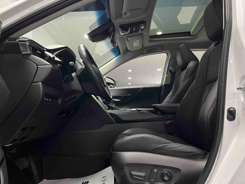 Toyota Harrier 2022 2.0L CVT Two-wheel drive luxury edition interior photo 20 Toyota Harrier 2022 2.0L CVT Two-wheel drive luxury edition interior photo 20
