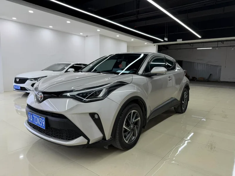 Toyota C-HR 2022 2.0L Comfort Edition exterior photo 1 Toyota C-HR 2022 2.0L Comfort Edition exterior photo 1
