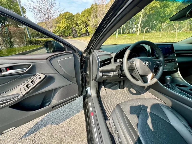 Toyota Avalon 2022 2.0L Enterprising Edition interior photo 10 Toyota Avalon 2022 2.0L Enterprising Edition interior photo 10