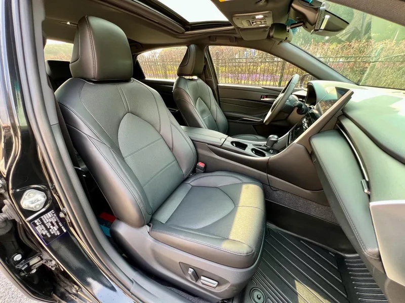 Toyota Avalon 2022 2.0L Enterprising Edition interior photo 12 Toyota Avalon 2022 2.0L Enterprising Edition interior photo 12