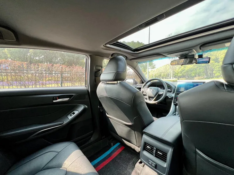 Toyota Avalon 2022 2.0L Enterprising Edition interior photo 17 Toyota Avalon 2022 2.0L Enterprising Edition interior photo 17