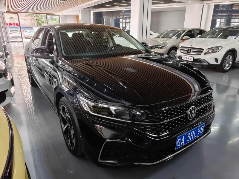 Volkswagen Passat 2024 380TSI Star Elite Edition exterior photo 3 Volkswagen Passat 2024 380TSI Star Elite Edition exterior photo 3