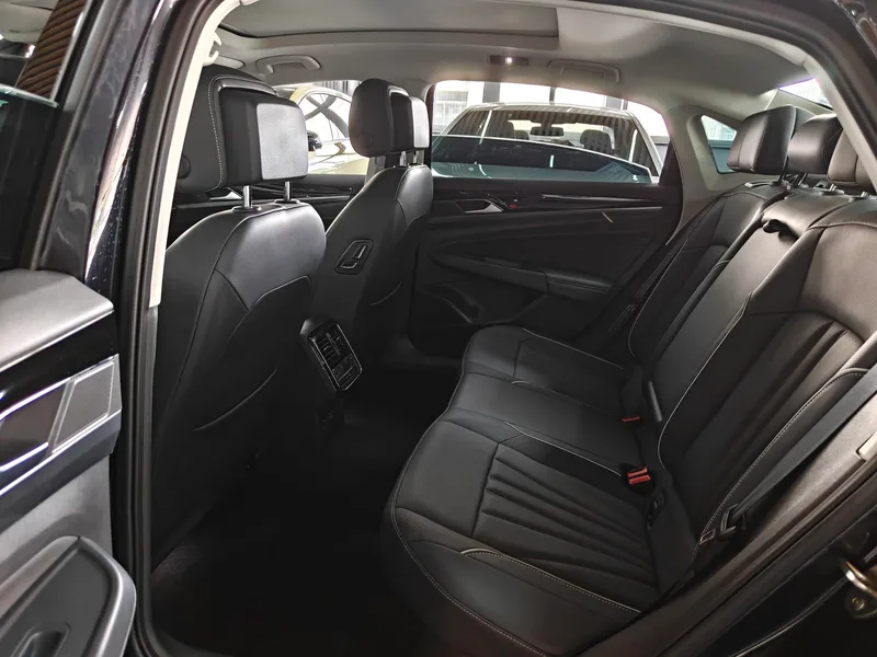 Volkswagen Passat 2024 380TSI Star Elite Edition interior photo 8 Volkswagen Passat 2024 380TSI Star Elite Edition interior photo 8
