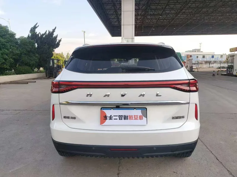 Haval H6 2022 Tercera generación 1.5T Tracción automática a dos ruedas Pro exterior foto 2 Haval H6 2022 Tercera generación 1.5T Tracción automática a dos ruedas Pro exterior foto 2