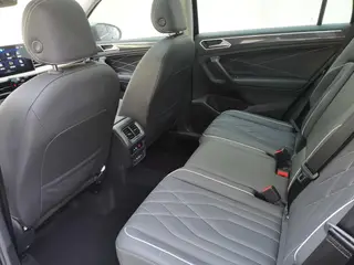 Volkswagen Tiguan L 2022 330TSI Transmission automatique à deux roues motrices R-Line Version de plus en plus extérieur photo 9 Volkswagen Tiguan L 2022 330TSI Transmission automatique à deux roues motrices R-Line Version de plus en plus extérieur photo 9