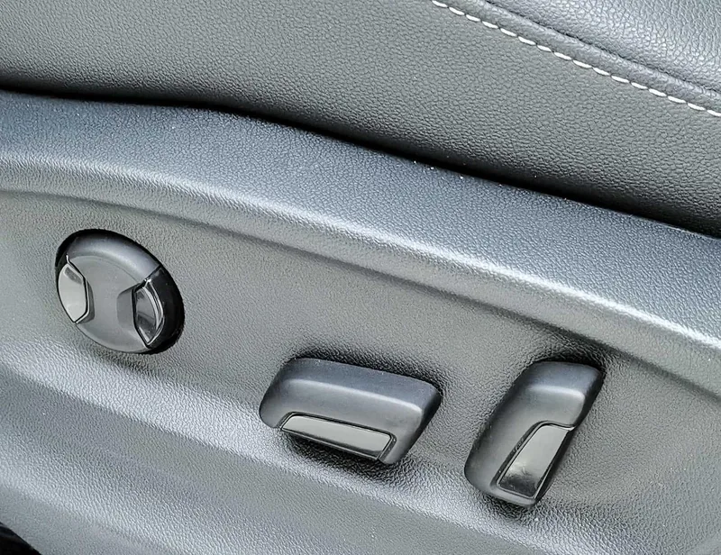 Volkswagen Tiguan L 2022 330TSI Transmission automatique à deux roues motrices R-Line Version de plus en plus intérieur photo 20 Volkswagen Tiguan L 2022 330TSI Transmission automatique à deux roues motrices R-Line Version de plus en plus intérieur photo 20