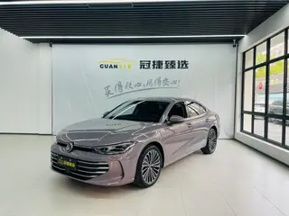 Volkswagen Passat 2025 Pro 380TSI Edición Dragon Zun