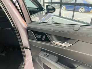 Volkswagen Passat 2025 Pro 380TSI Long Zun Edition interior photo 13 Volkswagen Passat 2025 Pro 380TSI Long Zun Edition interior photo 13