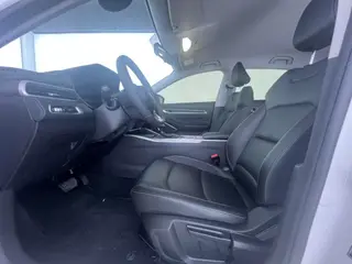 Geely Emgrand 2023 4th Gen Champion Edition 1.5L CVT Luxury type interior photo 8 Geely Emgrand 2023 4th Gen Champion Edition 1.5L CVT Luxury type interior photo 8
