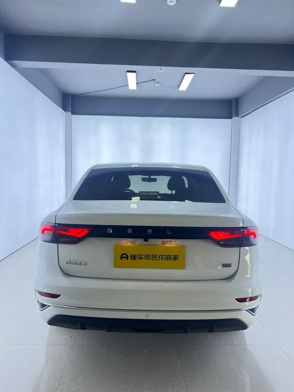 Geely Emgrand 2023 4th Gen Champion Edition 1.5L CVT Luxury type interior photo 11 Geely Emgrand 2023 4th Gen Champion Edition 1.5L CVT Luxury type interior photo 11