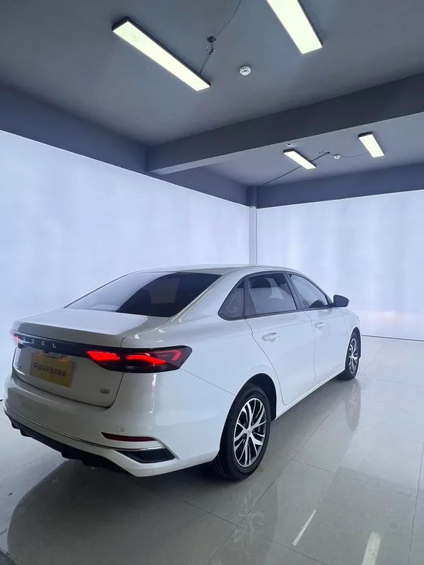 Geely Emgrand 2023 4th Gen Champion Edition 1.5L CVT Luxury type interior photo 12 Geely Emgrand 2023 4th Gen Champion Edition 1.5L CVT Luxury type interior photo 12