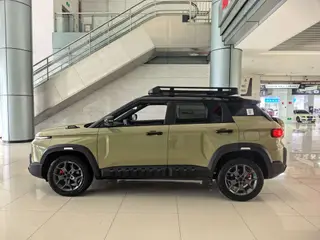 Geely Cowboy 2025 1.5TD Fun Wild Edition interior photo 16 Geely Cowboy 2025 1.5TD Fun Wild Edition interior photo 16